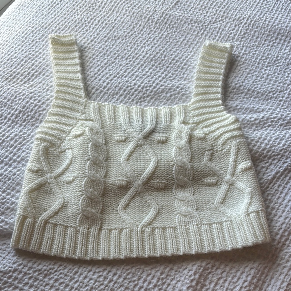 Kendall & Kylie Cream Cable Knit Crop Top